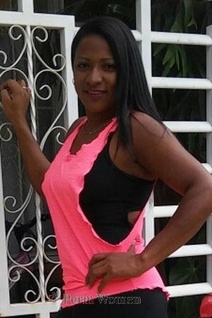 179081 - Yeimi Age: 40 - Colombia