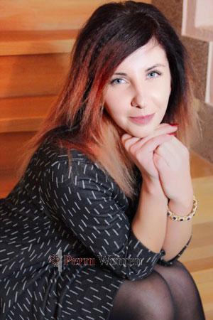 179699 - Elena Age: 37 - Ukraine