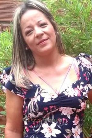 180089 - Sandra Age: 51 - Colombia