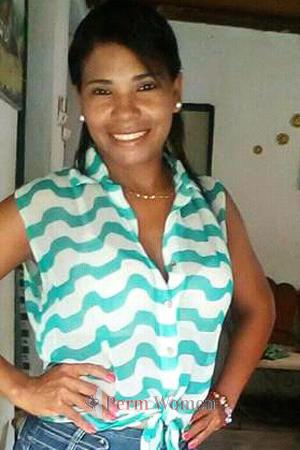 192064 - Leandra Age: 35 - Venezuela