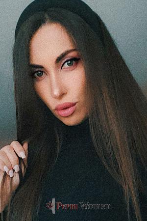 200010 - Ekaterina Age: 32 - Russia