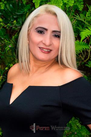 203682 - Helga Age: 52 - Peru