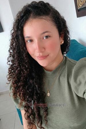 203844 - Laura Age: 24 - Colombia