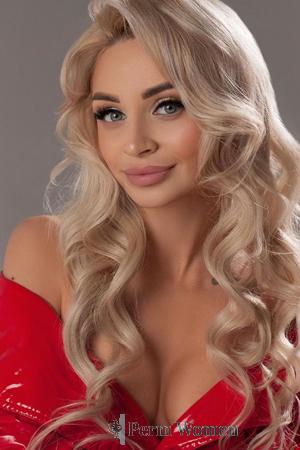 211232 - Olena Age: 28 - Ukraine