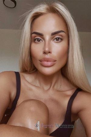 215313 - Elizabeth Age: 38 - Ukraine