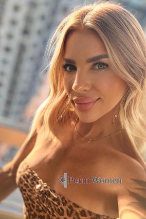 220889 - Elena Age: 42 - Ukraine