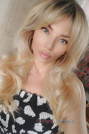 Ladies of Kropivnitskiy