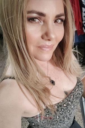 223113 - Maria Elizabeth Age: 51 - Costa Rica