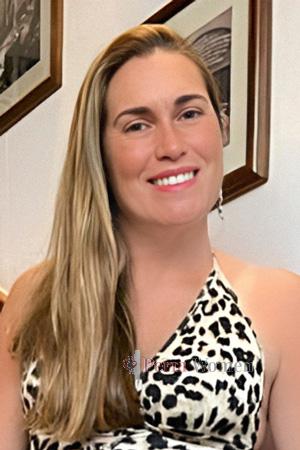 223405 - Claudia Age: 45 - Peru