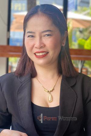 Ladies of Ou Raing Ov District